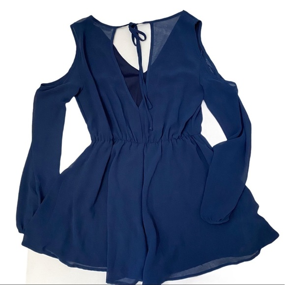 Final Touch Sheer Cold Shoulder Romper Sz Small - Picture 1 of 6
